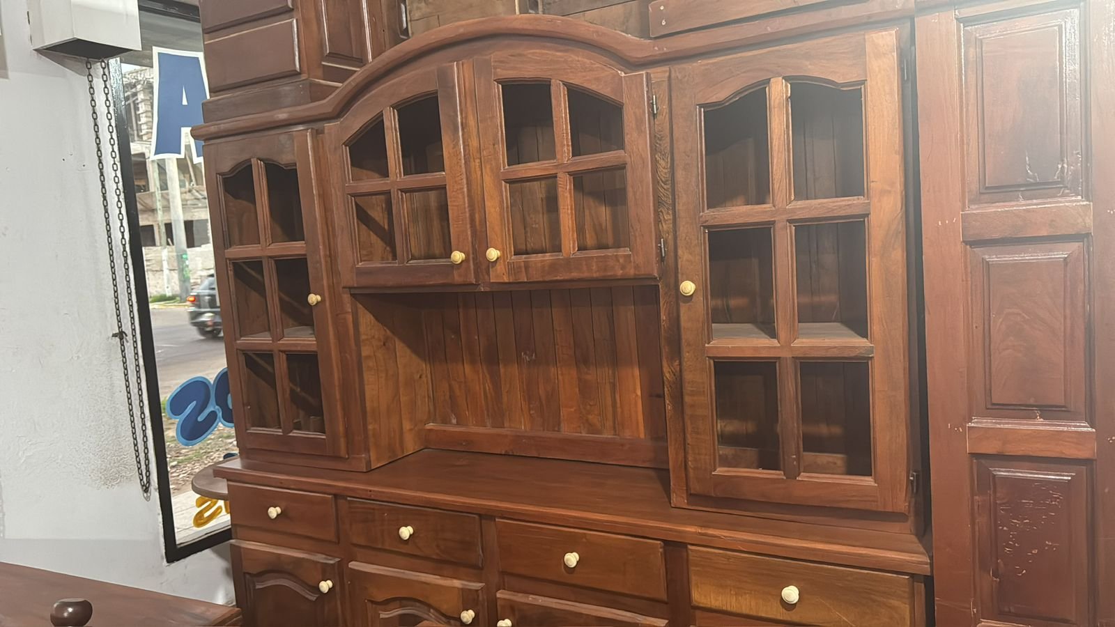Modular Cristalero Capilla Puerta Corta