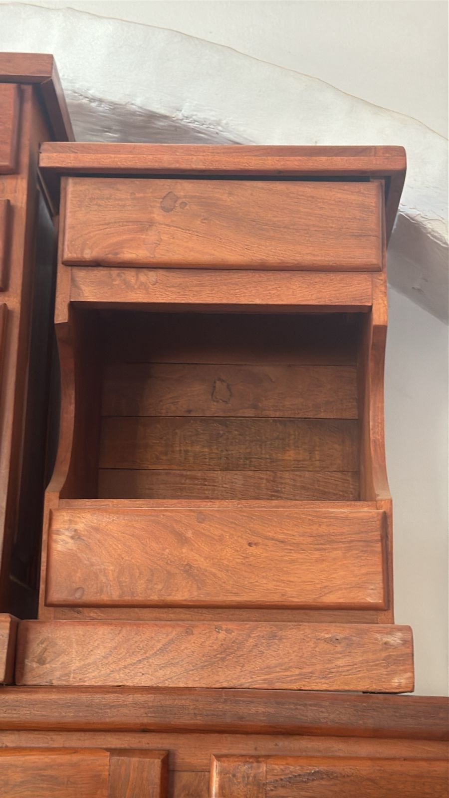 Mesa de luz, reclinatoria
