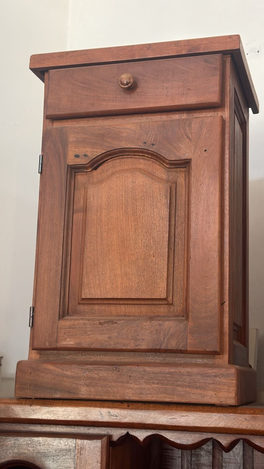Mesa de luz, somnier 1 cajon