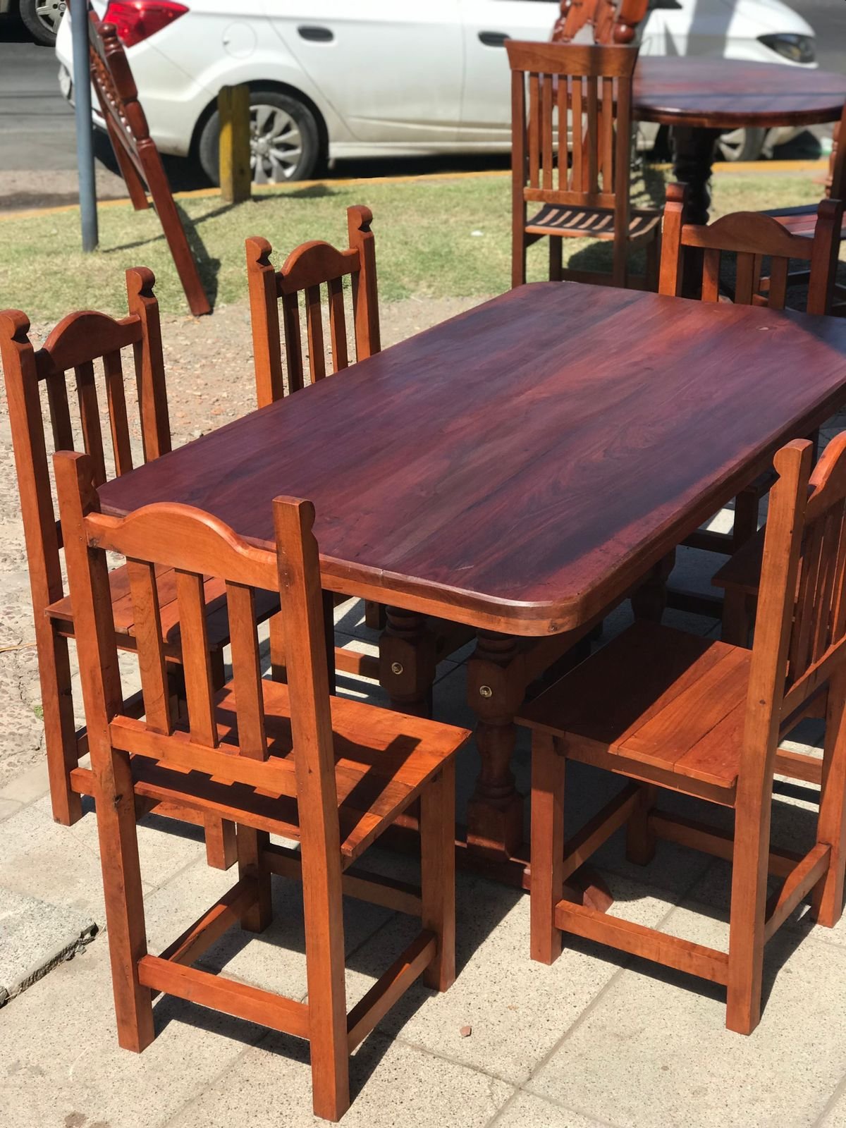 Mesa de 1,40m con 6 sillas